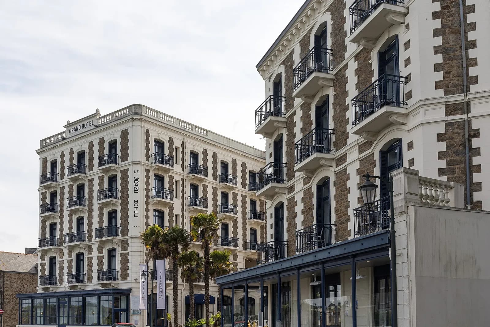 Façade of Hôtel Barrière Le Grand Hôtel Dinard