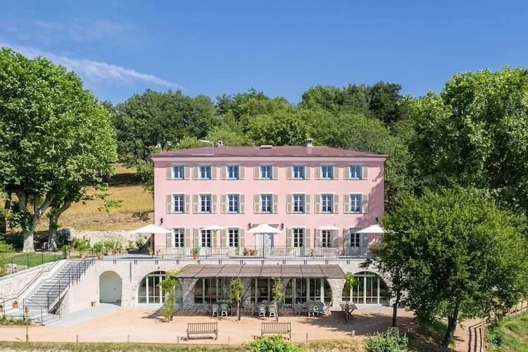 Exterior view of Villa des Agrumes, a private estate for groups in its grounds, Alpes-Maritimes, French Riviera