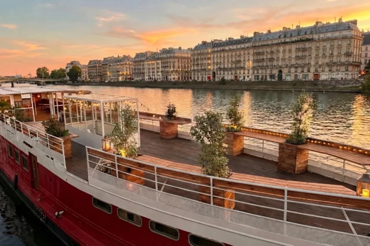 La Péniche Croisière de Bercy, riverside event venue for corporate events in Paris 12, up to 190 guests