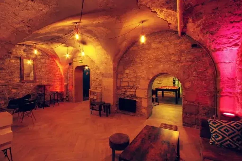 Vaulted stone cellar with lounge area, Paris 4e