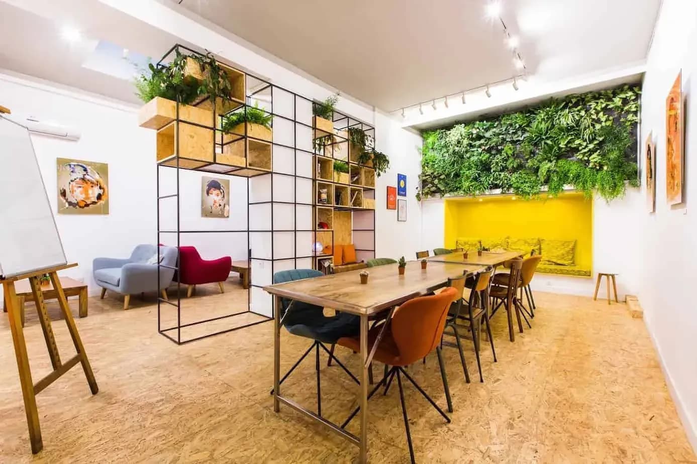 Urban Loft, Rue Quincampoix, unconventional event venue for corporate events in Paris 3e, up to 80 guests