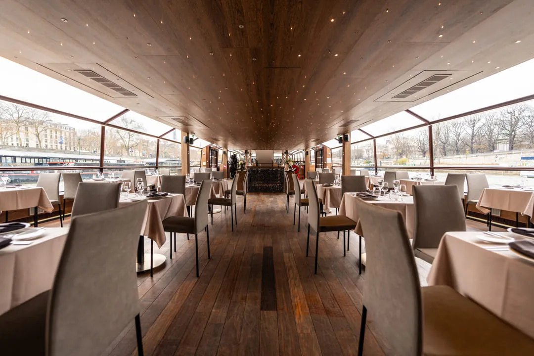 Bateaux-Mouches La Patache, group dining and private event venue in Paris 8e, Paris – ambience