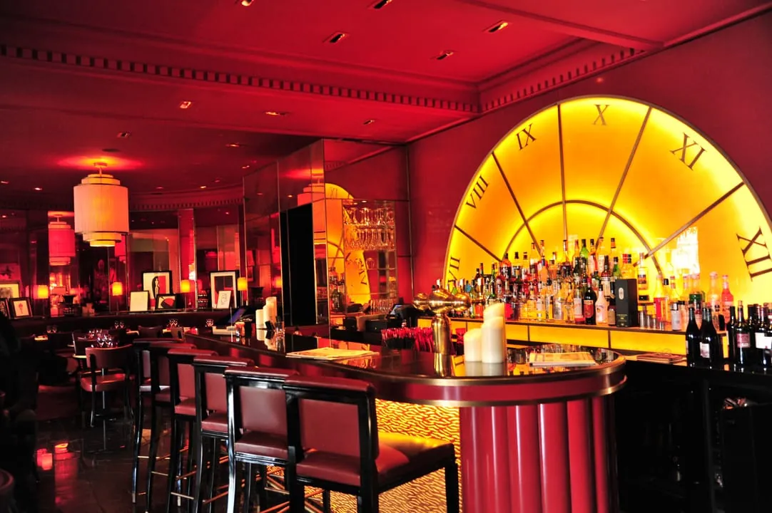 Chez Francis, group dining and private event venue in Paris 8e, Paris – reception setup