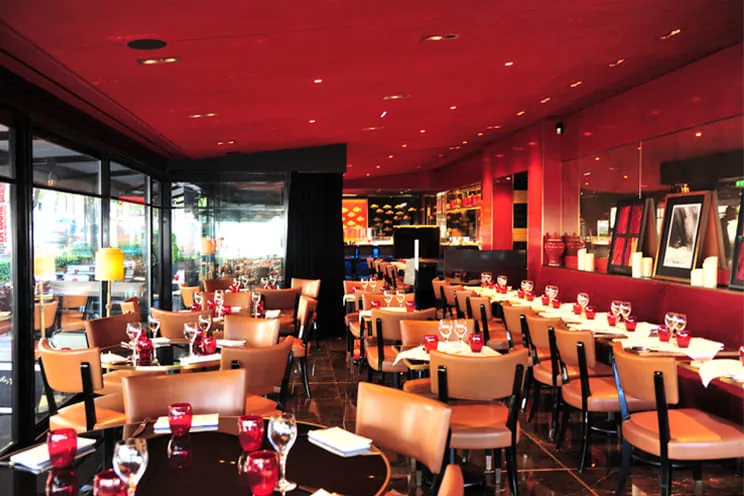 Chez Francis, group dining and private event venue in Paris 8e, Paris – interior view