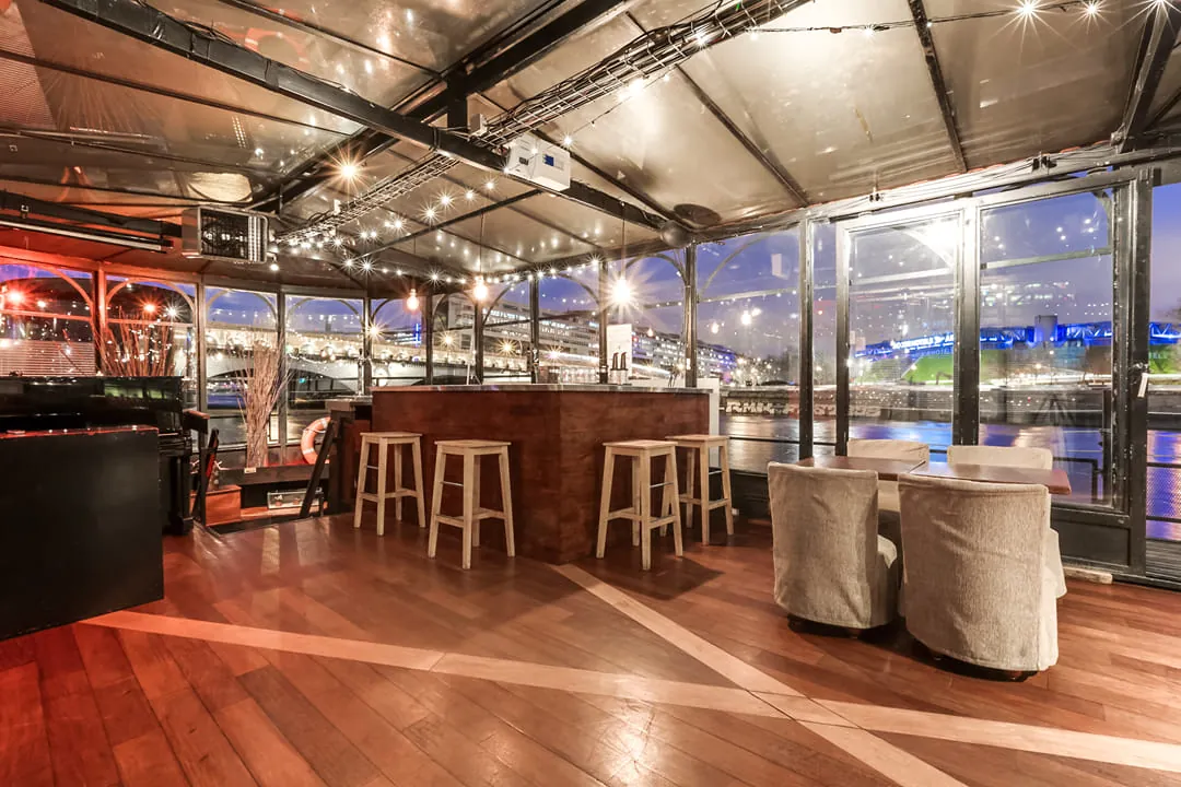Le Kiosque Flottant, group dining and private event venue in Paris 13e, Paris – ambience