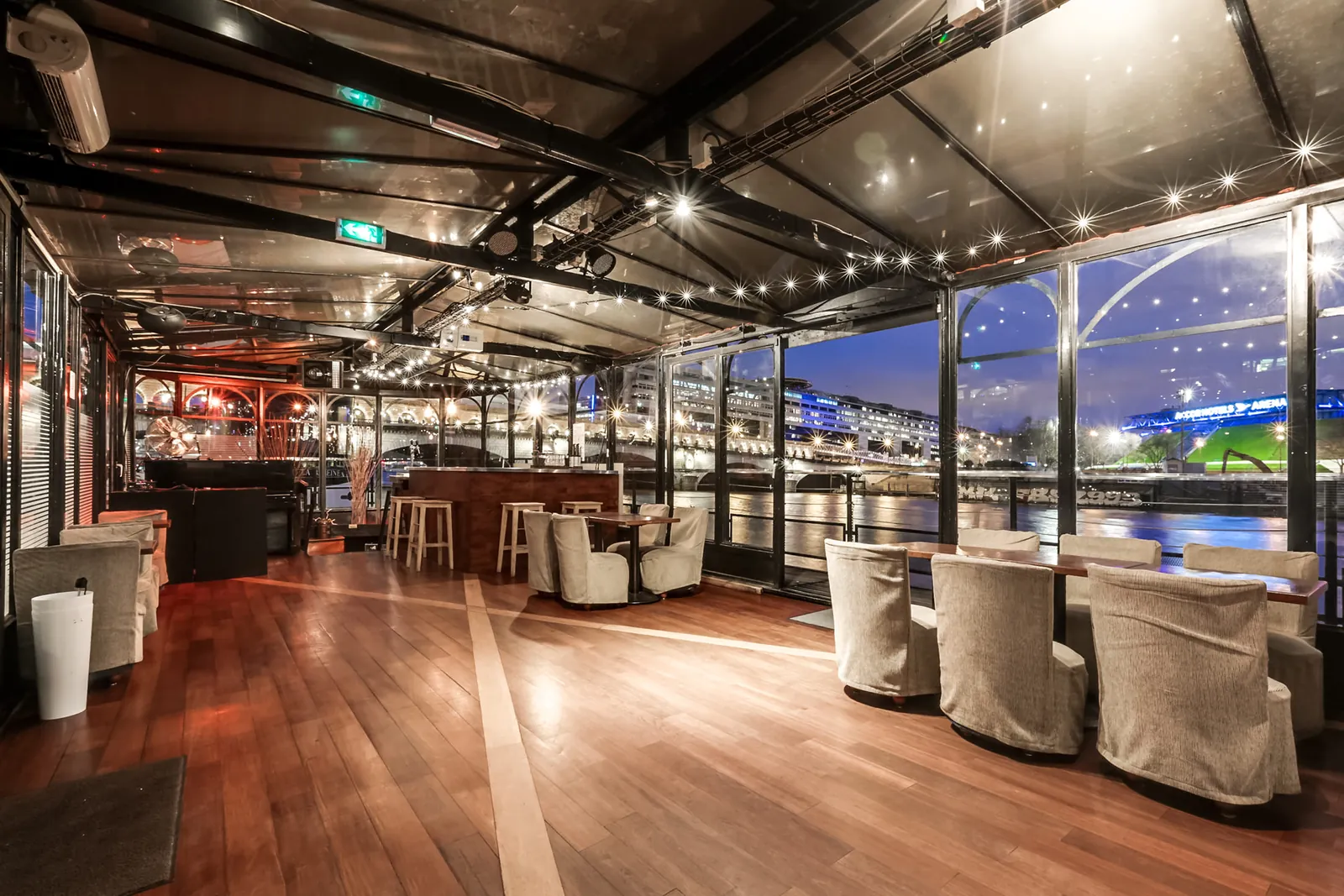 Le Kiosque Flottant, group dining and private event venue in Paris 13e, Paris