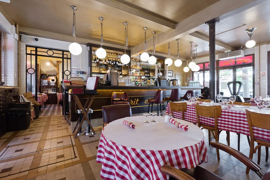Les Deux Stations, group dining and private event venue in Paris 16e, Paris – reception setup