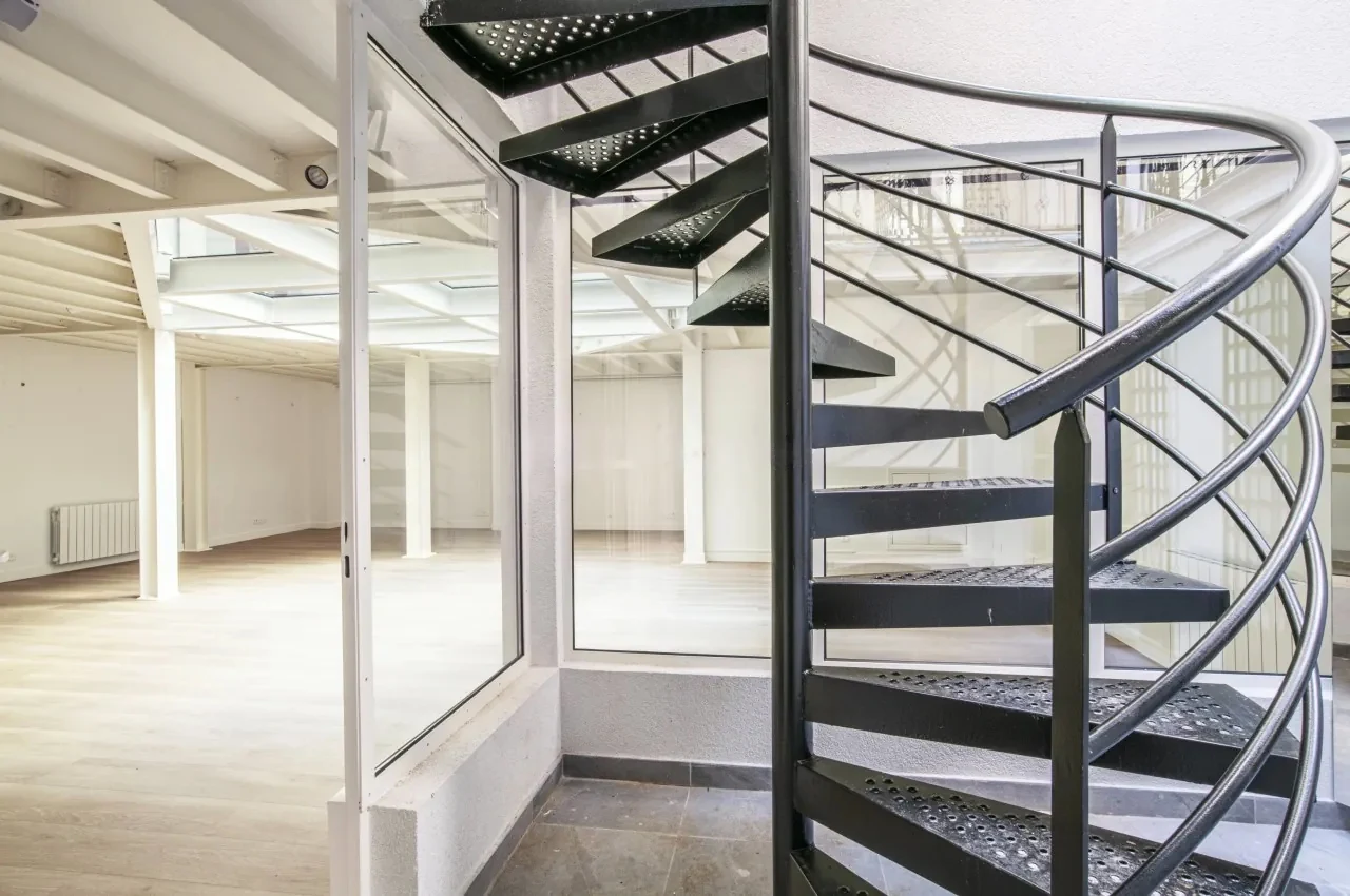 Atelier Rimbaud Verlaine: interior and atmosphere, Paris 5e