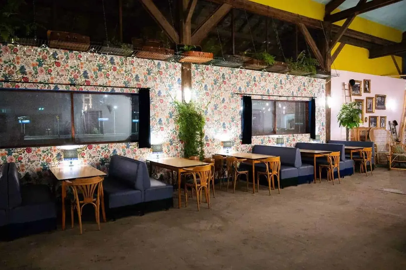 Bohemian Venue, Pantin: interior and atmosphere, Pantin, Paris area
