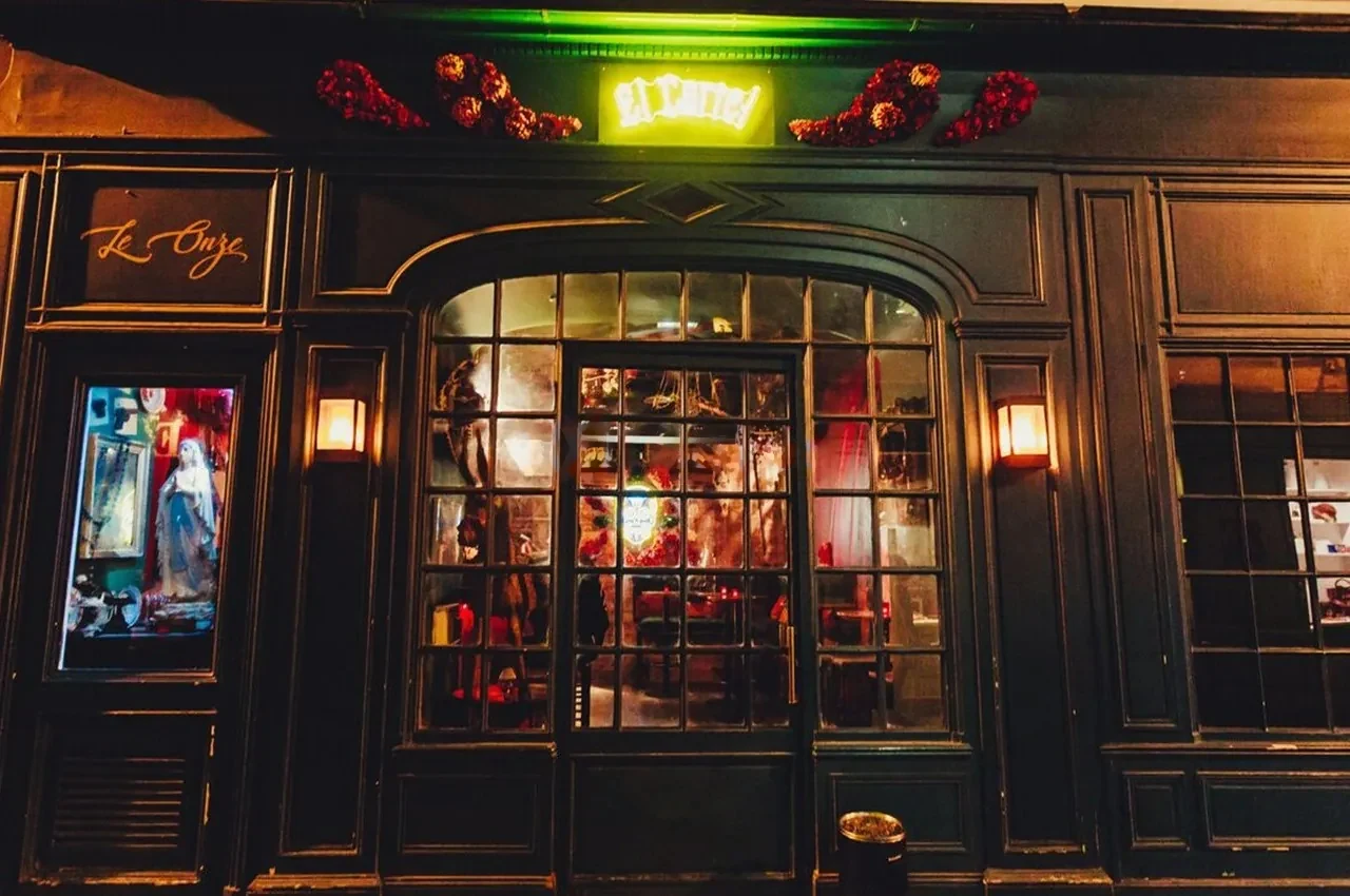 El Cartel: interior and atmosphere, Paris 6e