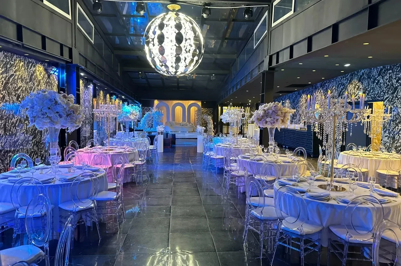 Factory 58, unconventional event venue for corporate events in Bobigny (Seine-Saint-Denis), Paris area, up to 900 guests
