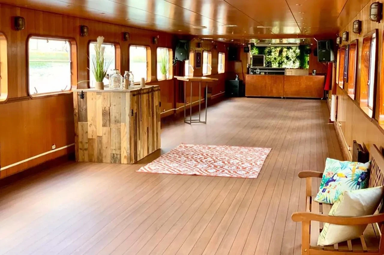 La Guinguette Pirate: reception and seminar venue in Paris 13