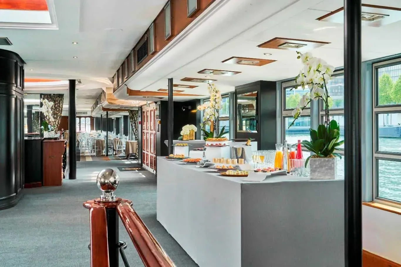 Bateau de croisière, quai Henri-IV, Paris 4e: reception and seminar venue in Paris 4e