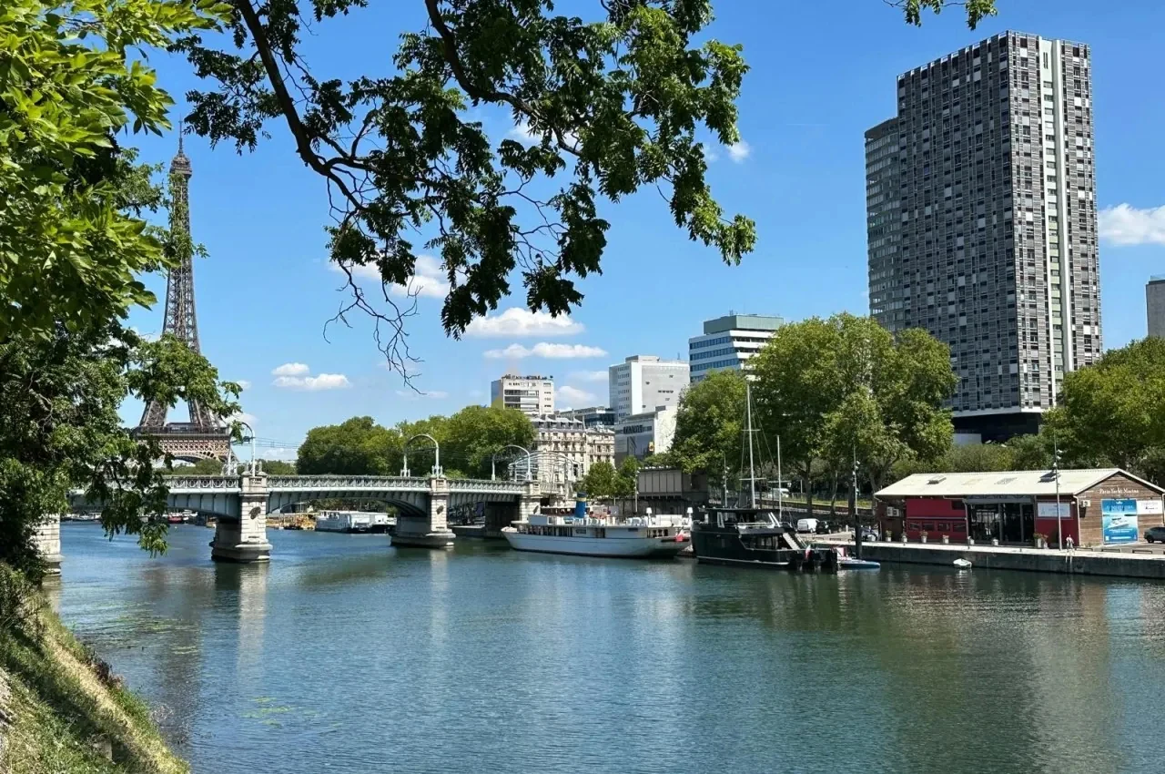 Paris Yacht Marina, riverside event venue for corporate events in Paris 15, up to 90 guests