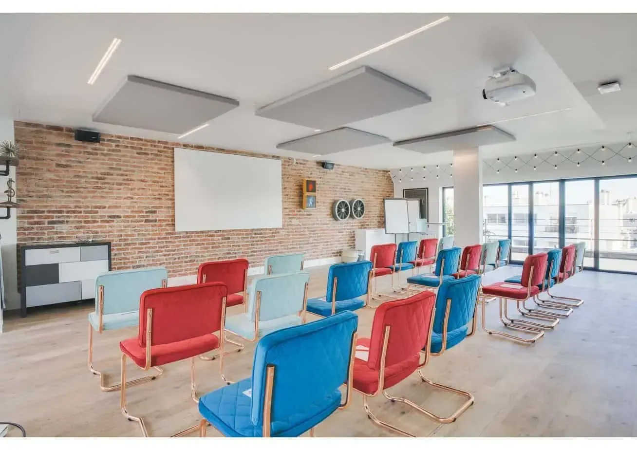 Rooftop haussmannien rue de l'Amiral-Hamelin: reception and seminar venue in Paris 16e