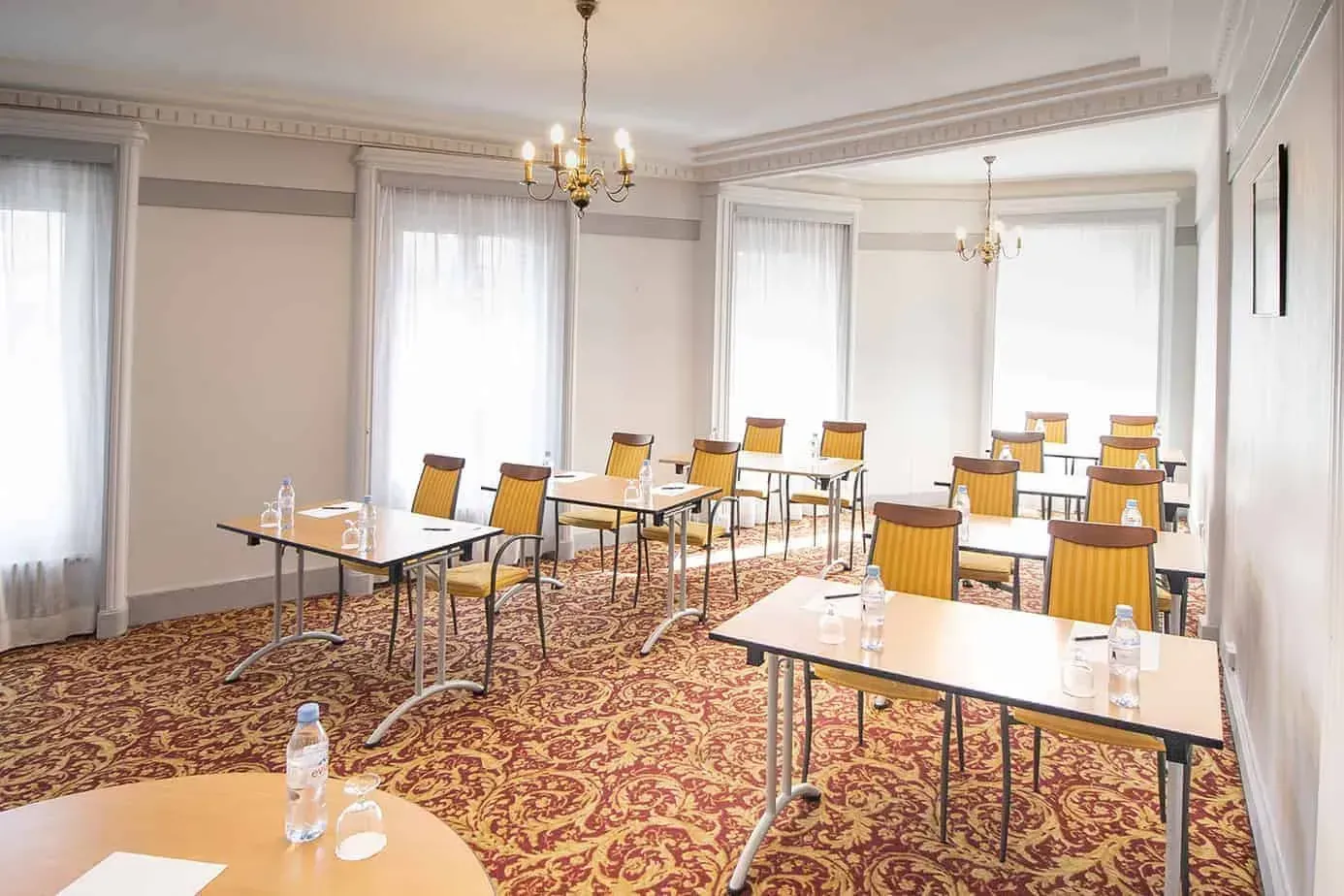Salle de réunion dans un immeuble du XIXe siècle, Paris 1er: interior and atmosphere, Paris 1er